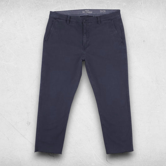 Levis Cropped XX Chino Pants 36x24 (actual) Black Raw Hem Smart Casual Modern