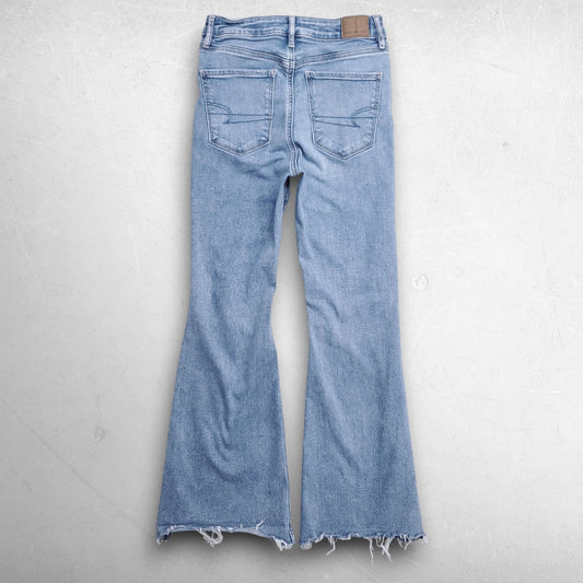 American Eagle Super Hi-Rise Flare Jeans Distressed Raw Hem Women 4 Short Blue